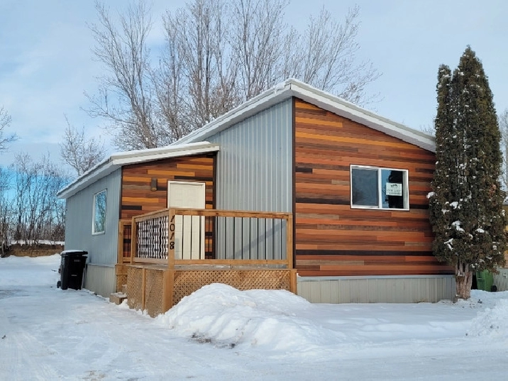 Completely Renovated Manufactured Home in Westview Village in Edmonton,AB - Houses for Sale