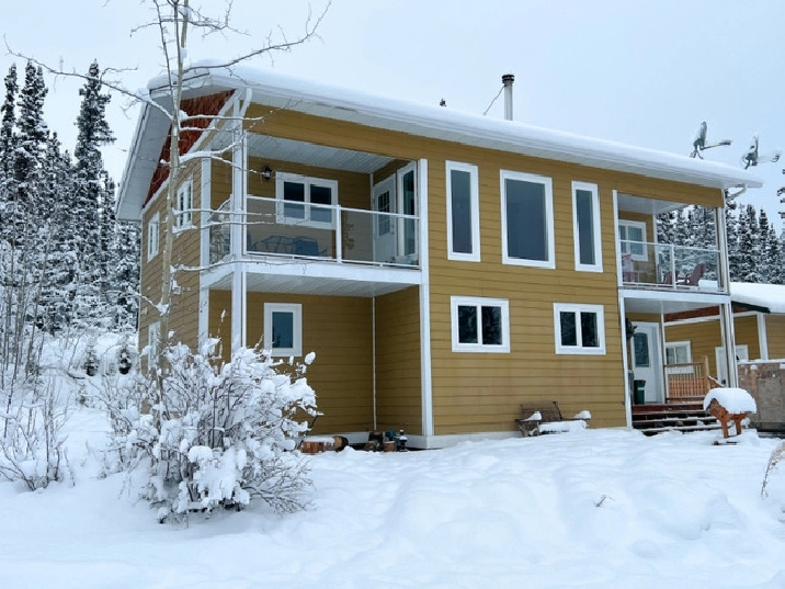 9.88 Acres W 3 homes in Mendenhall in Whitehorse,YT - Houses for Sale