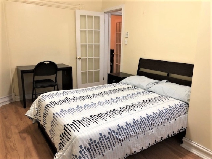 4 1/2 (2 bedroom) for May ($1540/month) Fully Furnished in City of Montréal,QC - Apartments & Condos for Rent
