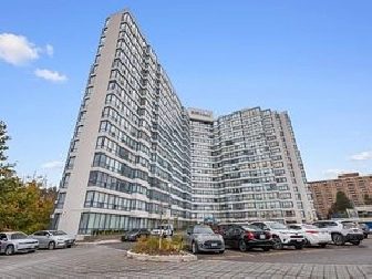 This renovated 1 bedroom condo in a well-maintained and reputabl in City of Toronto,ON - Condos for Sale