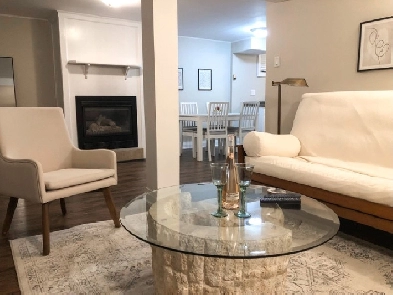 LEGAL Port Perry Apartment All Inclusive with Wifi/TV/Netflix/D