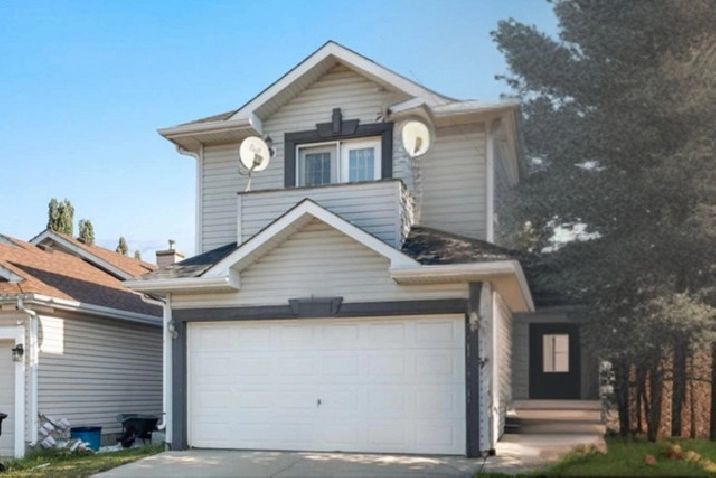 Unmatched Deal in NW Calgary: 4-Bedroom Home for UNDER $750k! in Calgary,AB - Houses for Sale