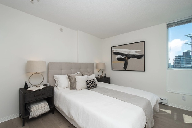 All BillsInclusive Fully Furnished private Room in Downtown! in Vancouver,BC - Room Rentals & Roommates