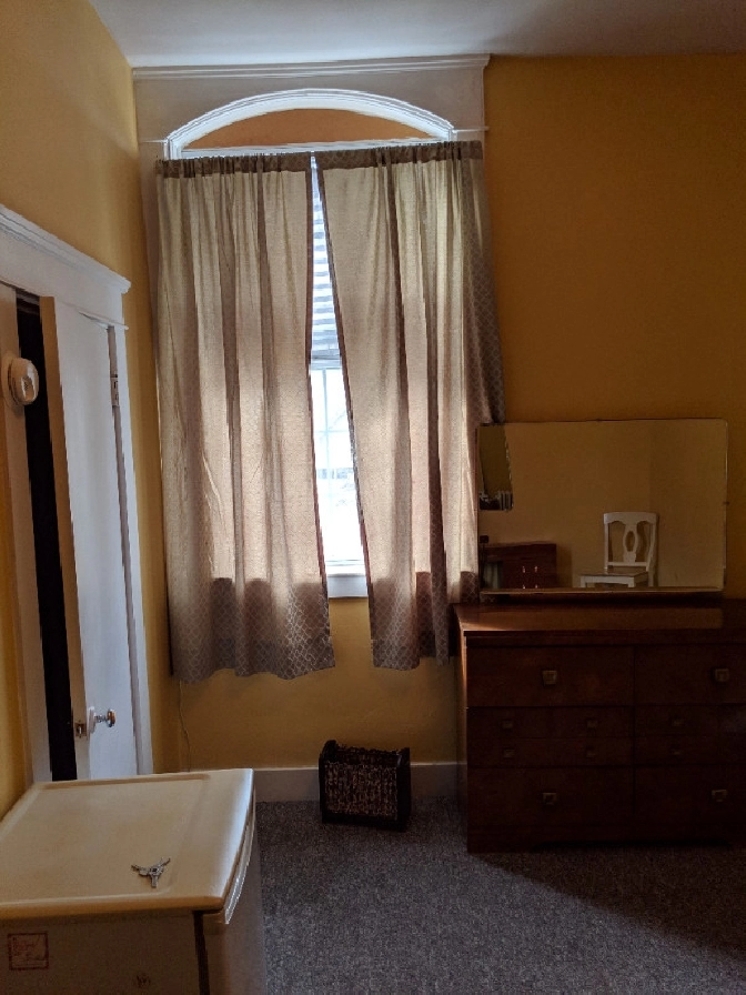 Available March 1: Downtown Room Rental, All Inclusive in Fredericton,NB - Room Rentals & Roommates