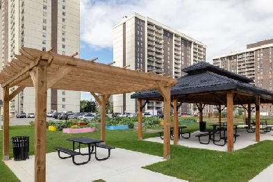 Room Available (near Bramalea City Center, Airport)