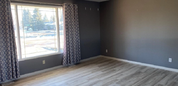 Room available for Rent in Yorkton in Regina,SK - Room Rentals & Roommates