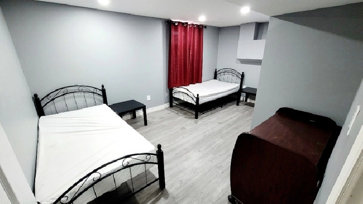 Shared Room Scarborough in City of Toronto,ON - Room Rentals & Roommates