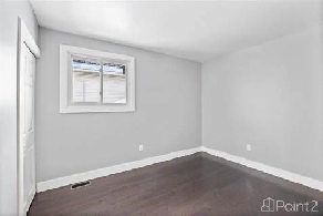 Homes for Sale in Forest Glade, Windsor, Ontario $479,900 Image# 1