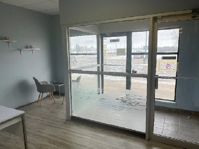 Office/Retail/Personal Services Space for Lease - Lindenwoods