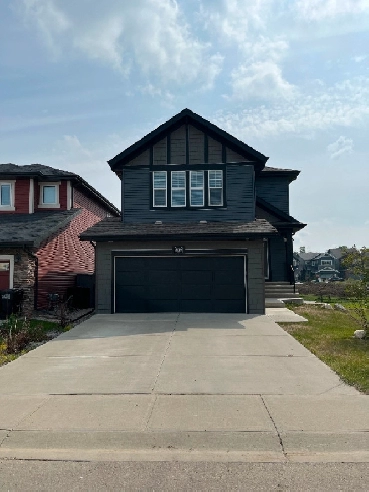 2-storey Double Attached Garage Single-family Home for Rent