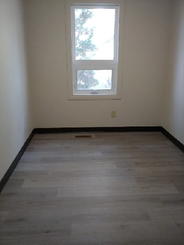 2 Unfurnished Rooms for Rent Image# 1
