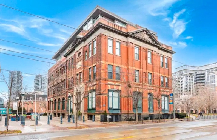 Beautiful 1BD cozy loft in Downtown Toronto! in City of Toronto,ON - Short Term Rentals