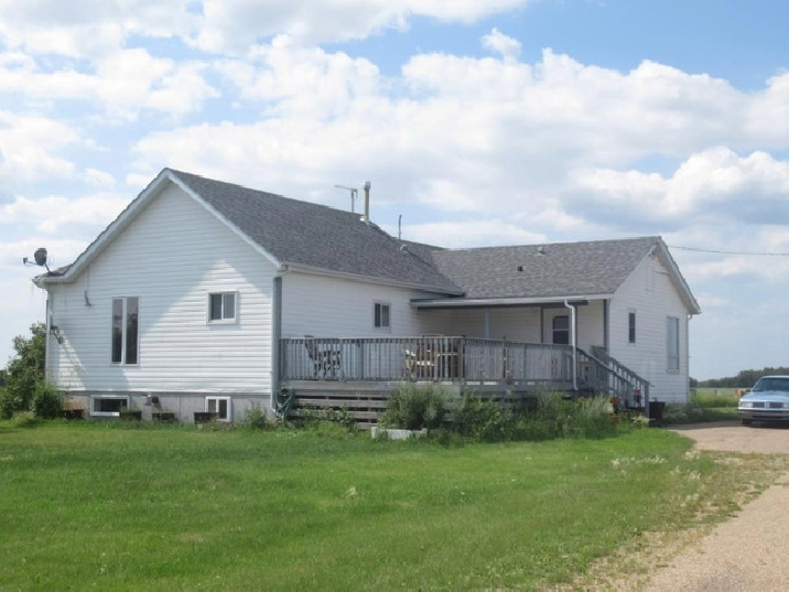 12.73 Acres Acreage with 1900 sq ft House and Shop for Sale in Edmonton,AB - Houses for Sale