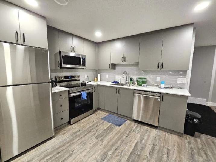 Stunning-Modern-Legal BSMT Suite-Huge TWO Bedrooms in McConachie in Edmonton,AB - Apartments & Condos for Rent