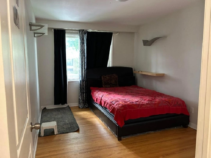 room rental for female in City of Toronto,ON - Room Rentals & Roommates