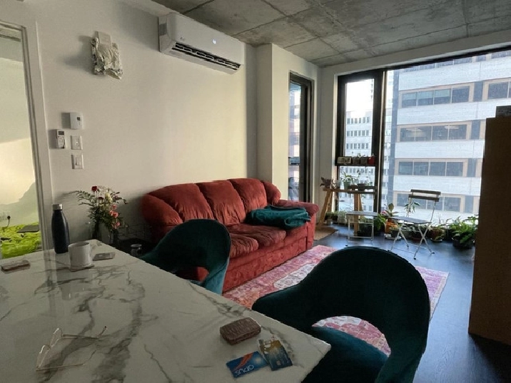Private Room available in a shared apartment in City of Montréal,QC - Room Rentals & Roommates