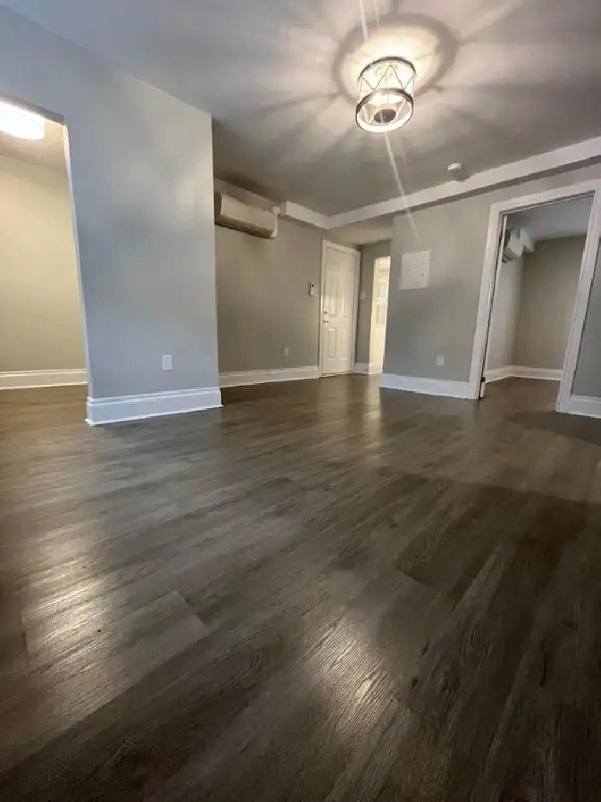 Fully Renovated Apartment For Rent 1 BEDROOM DEN | 1 BATHROOM in City of Toronto,ON - Apartments & Condos for Rent
