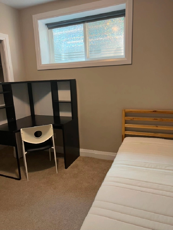 $520 Fully Furnished Room for Rent - Near University of Alberta in Edmonton,AB - Room Rentals & Roommates