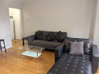 One Bedroom apartment available from Feb 16, Eglinton Station Image# 1
