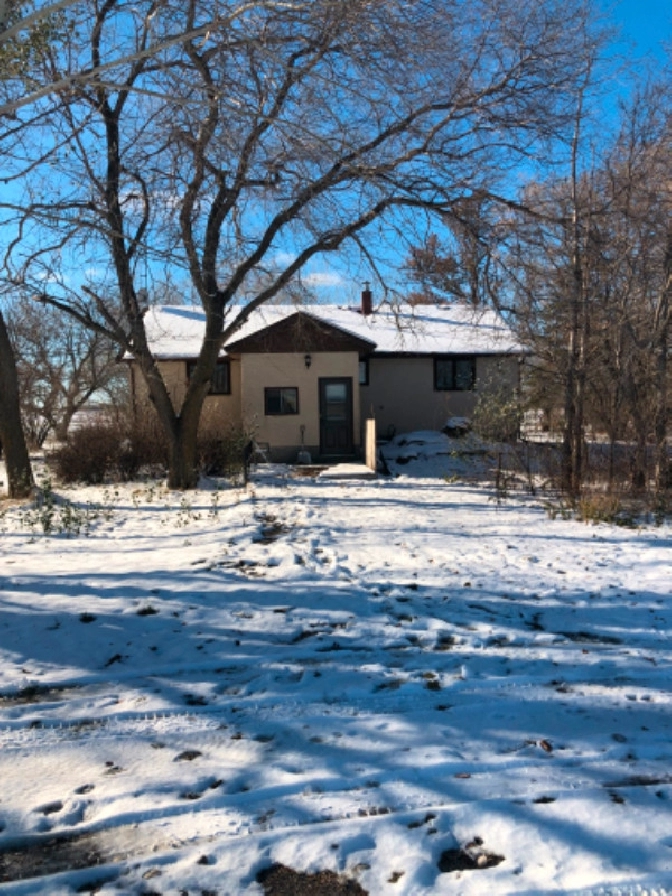 House for Sale to be Moved in Winnipeg,MB - Houses for Sale