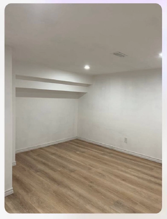 Spacious Basement Room for Rent - Perfect for Two Girls! in City of Toronto,ON - Room Rentals & Roommates