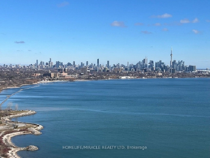 SUPERIOR VIEWS! Corner Unit Condo With Lake & City Views Toronto in City of Toronto,ON - Condos for Sale