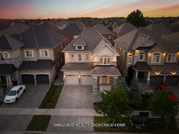 Home for Sale in Vaughan, Kleinburg in City of Toronto,ON - Houses for Sale