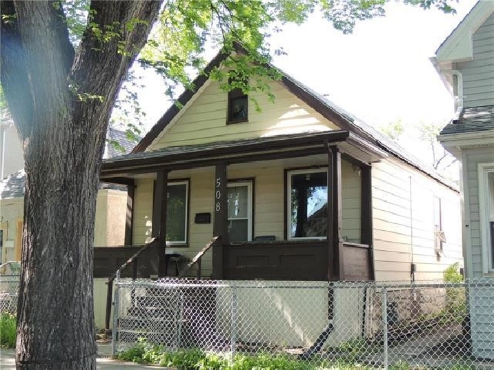 HOME FOR SALE - 508 Flora Ave, Winnipeg Manitoba in Winnipeg,MB - Houses for Sale