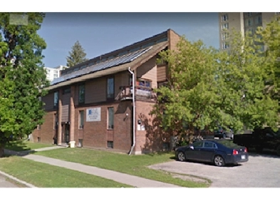 50 - 10 Hickory | Spacious Student Bedroom Available on Hickorys Image# 1