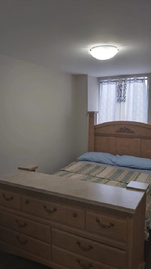 Private room in Birchmount Rd, Scarborough! Furnished Utilities in City of Toronto,ON - Room Rentals & Roommates