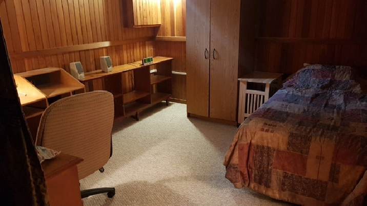 Room available in Winnipeg,MB - Room Rentals & Roommates