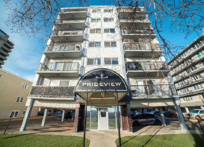 2 BEDROOM TOP FLOOR CODN FOR SALE ON JASPER AVE in Edmonton,AB - Condos for Sale