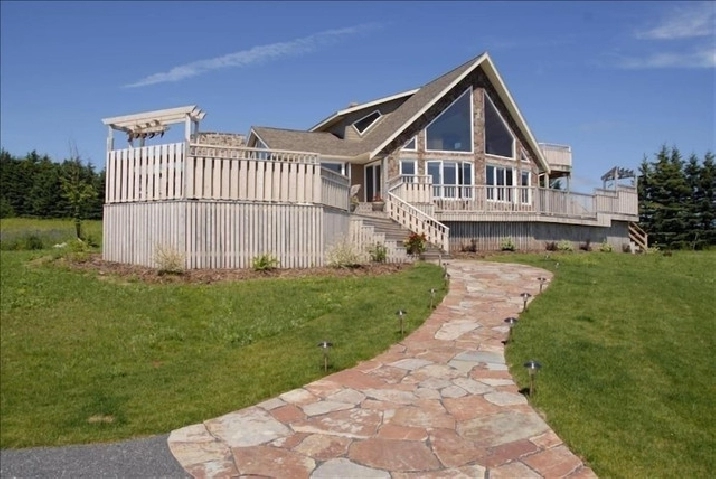 Luxury Home (or Income Property) in Stanley Bridge, PEI in City of Toronto,ON - Houses for Sale