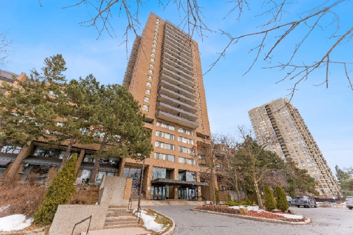 Cozy and affordable Condo with 2 storeys perfect for Downsizers in Ottawa,ON - Condos for Sale