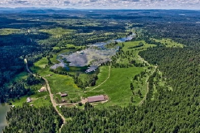 Ranch in the heart of British Columbia's Cowboy Country Image# 1