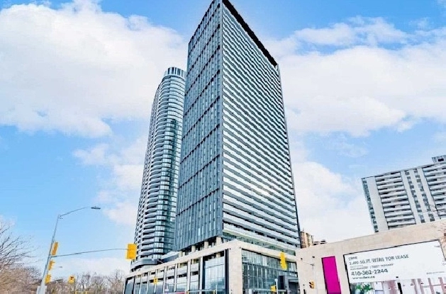 Sublet One Bedroom with Private Washroom in 2B2B Condo in City of Toronto,ON - Room Rentals & Roommates
