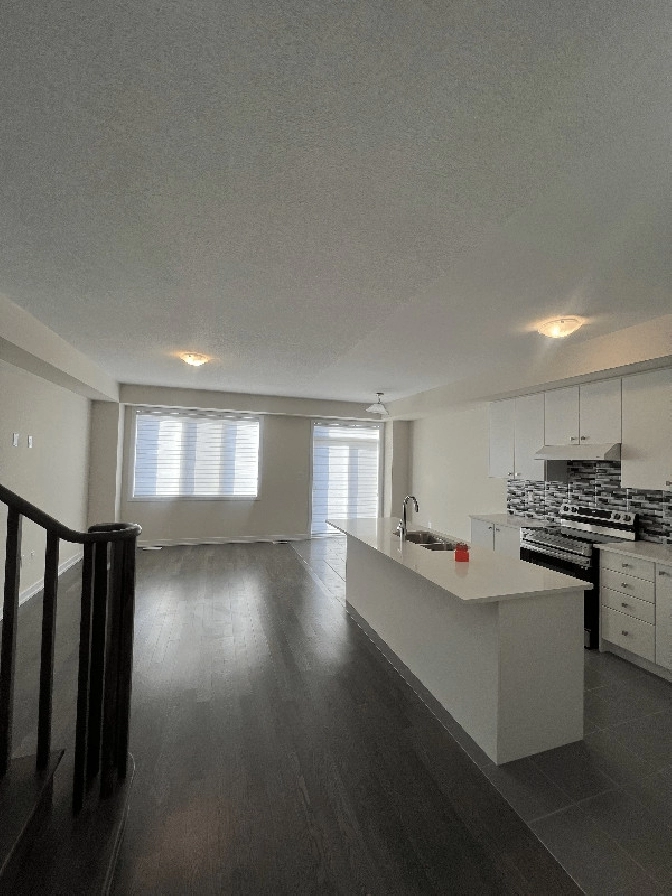 Never Lived in 3 Bed 2.5 bath Home in Caledonia! in Mississauga / Peel