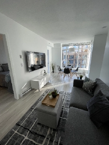 Newly Renovated Yaletown 2 Bed / 2 Bath  Den,Office, Patio Image# 1