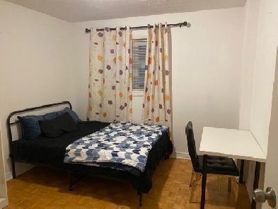 Downtown! Single room for rent