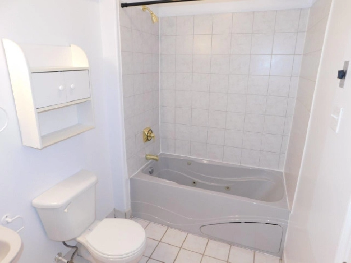 Beautiful Sackville Home/3beds/2.5baths VIDEO TOUR! in Bedford,NS