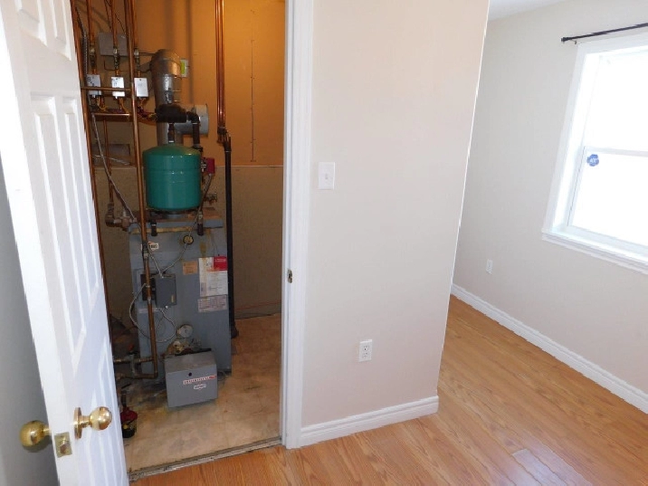 Beautiful Sackville Home/3beds/2.5baths VIDEO TOUR! in Bedford,NS