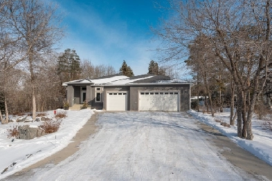 OPEN HOUSE This Weekend! Custom Built 4bdrm Bungalow! Image# 1