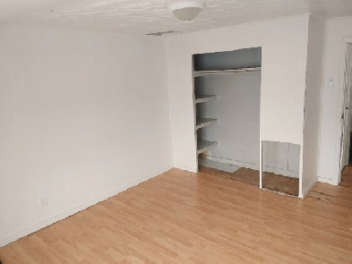 Spacious Two-Bedroom Apartment in Prime Location Image# 1