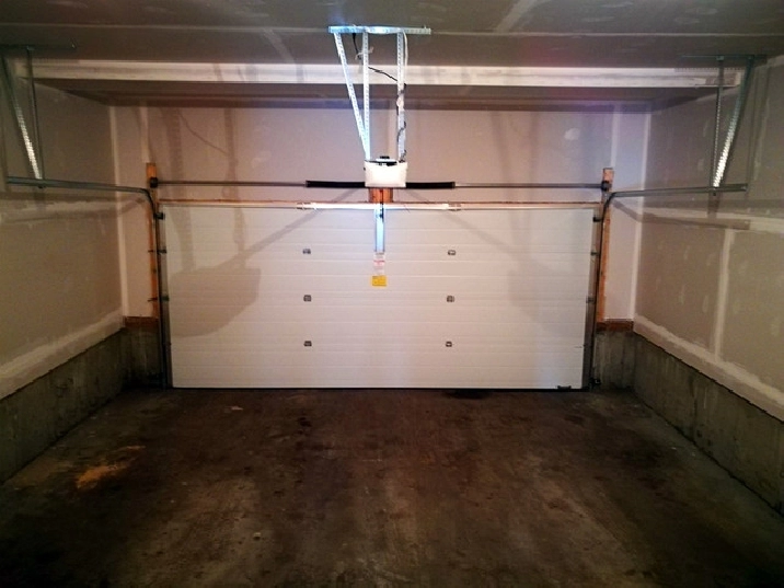 3 Bedrooms double attached garage Townhouse in Rutherford in Edmonton