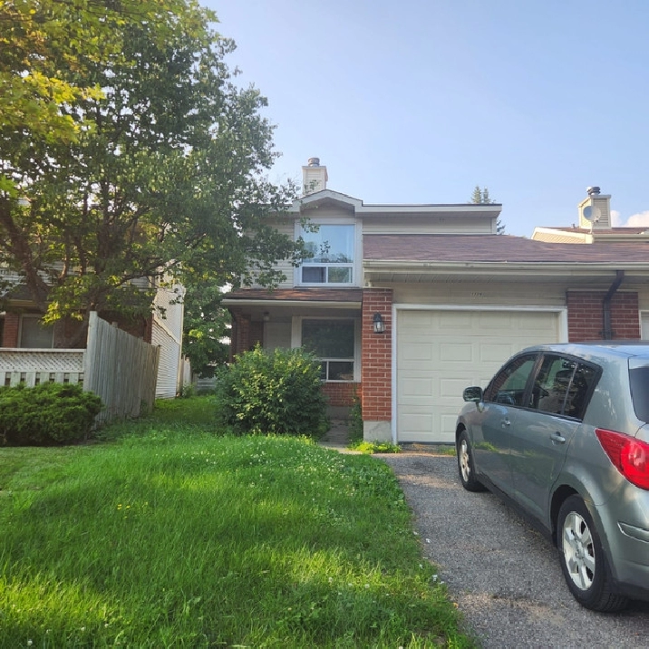 Single Family,2 Story,4 Rooms home, Baseline/Fisher, May 1, 2024 in Ottawa,ON - Apartments & Condos for Rent