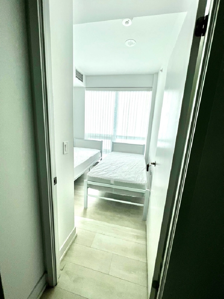 AllInclusive Private Room for Rent On Subway Near Yorkdale in City of