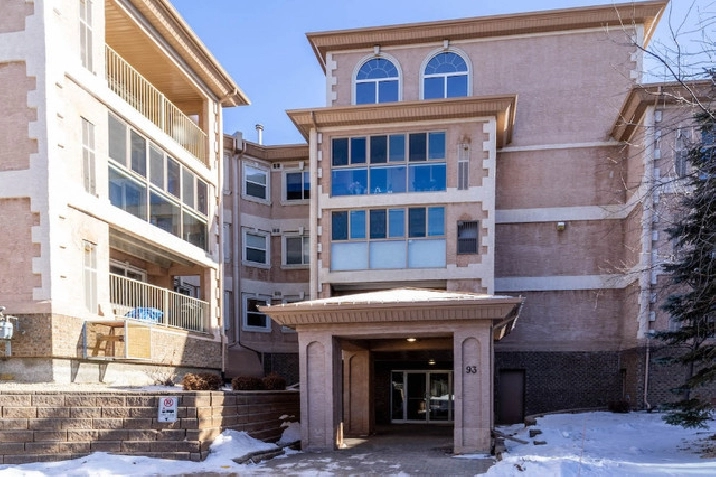 2 BDR 2 BATH IN TUXEDO WITH 2 PARKING STALLS - 93 Swindon Way, in Winnipeg,MB - Condos for Sale