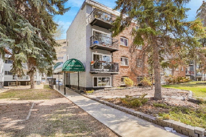 1-Bedroom Condo in the Heart of Oliver, Downtown Edmonton in Edmonton,AB - Condos for Sale