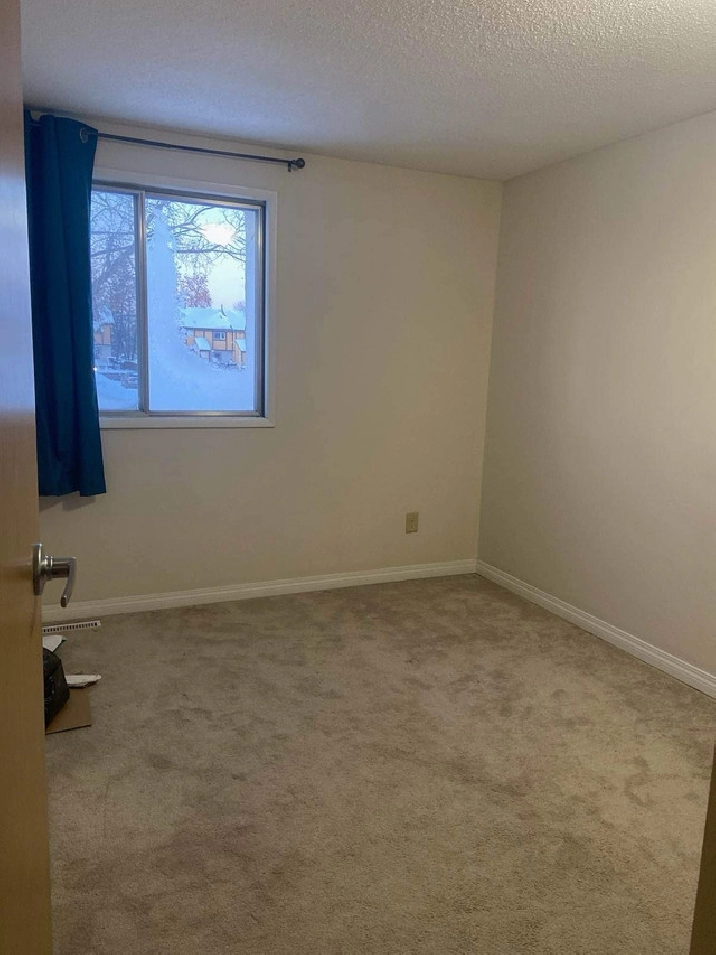 1 private bedroom in Winnipeg,MB - Room Rentals & Roommates