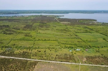 Property in Prince Edward County Image# 1